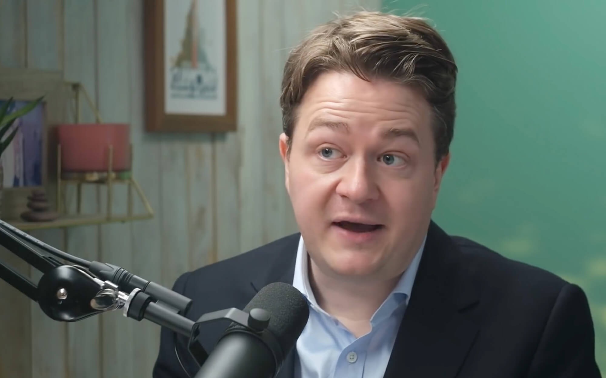 Johann Hari în podcastul lui Dr. Chatterjee: cum ne-a fost furată atenția – și cum o putem recupera