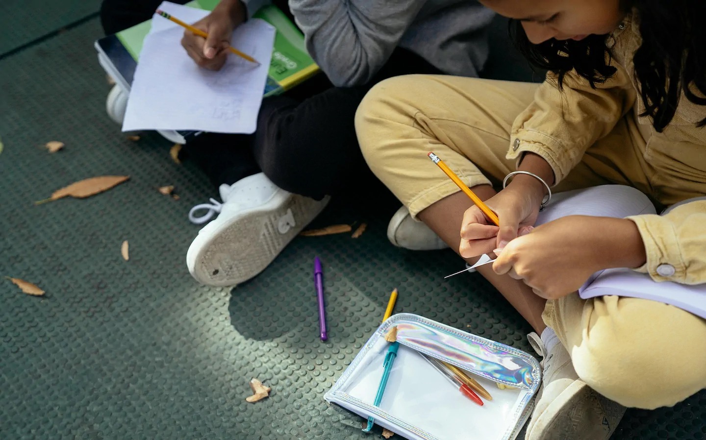 Cum să preiei controlul asupra tehnologiei: ghiduri pentru tineri de la Center for Humane Technology